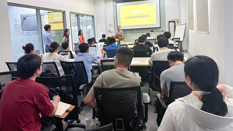 2025年汽車材料耐候老化與光照測試技術(shù)培訓現(xiàn)場照片